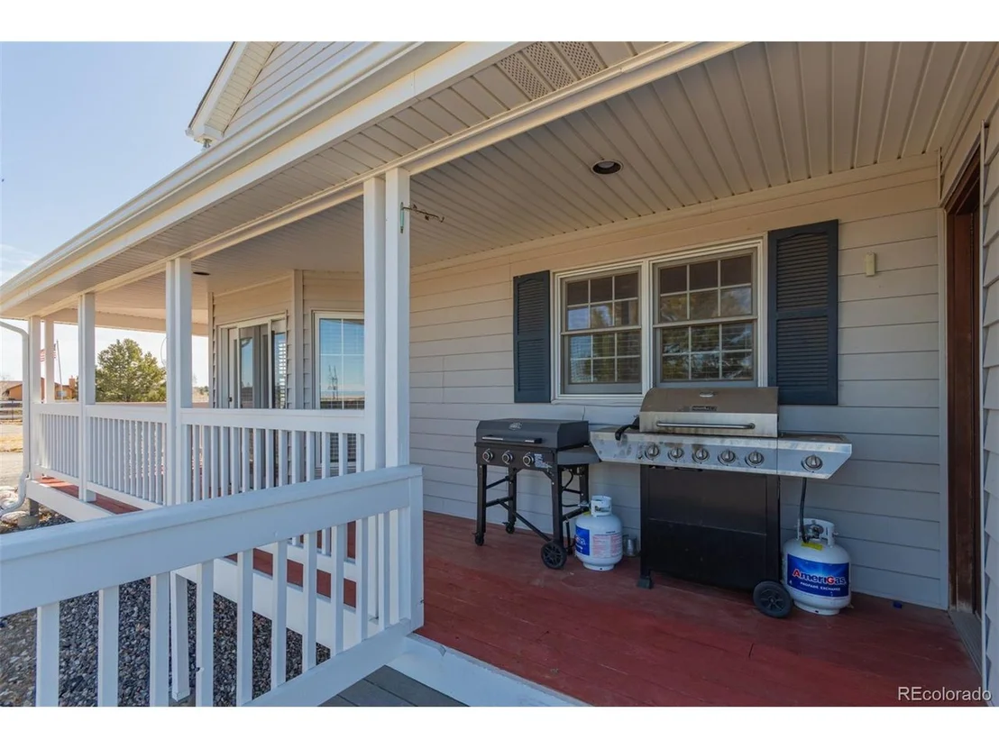 Photo of 2257 Deerpath Rd