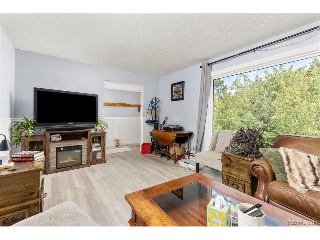 Photo of 11827 Brook Rd