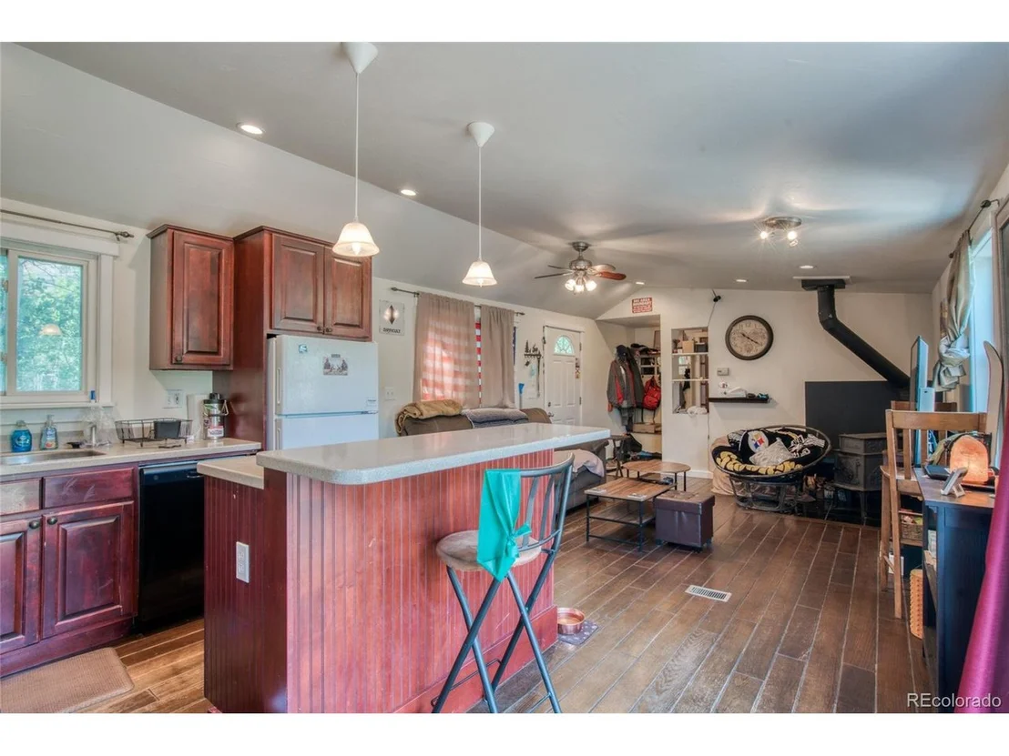 Photo of 64 Reiling Rd