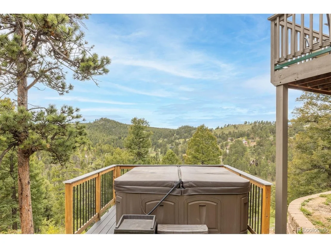 Photo of 25167 Red Cloud Dr