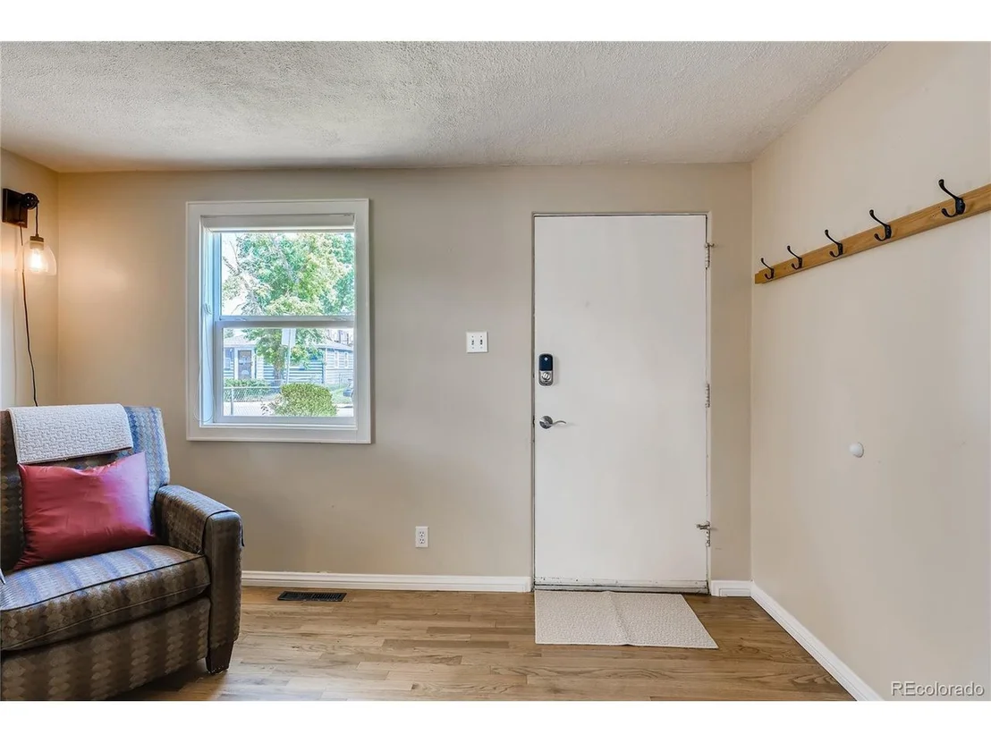 Photo of 6980 Reno Dr