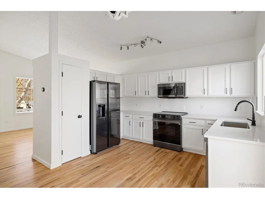 Photo of 1906 Wildrose Dr