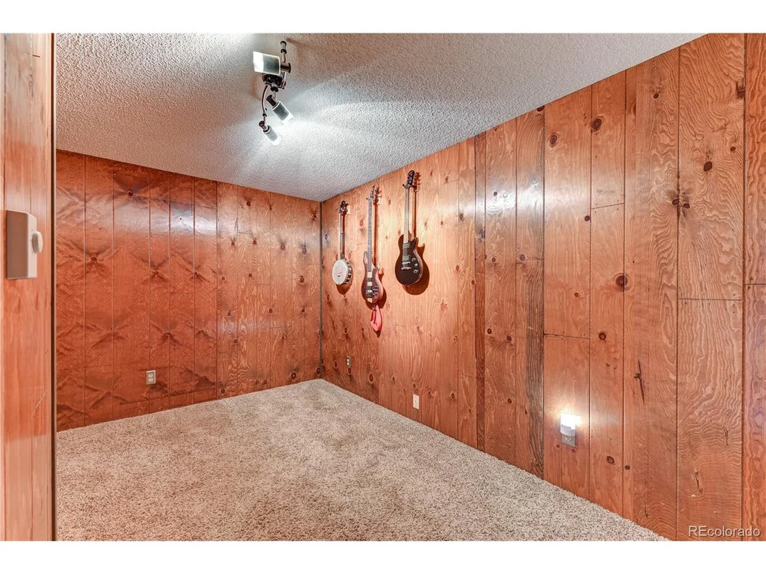Photo of 12148 Circle Dr