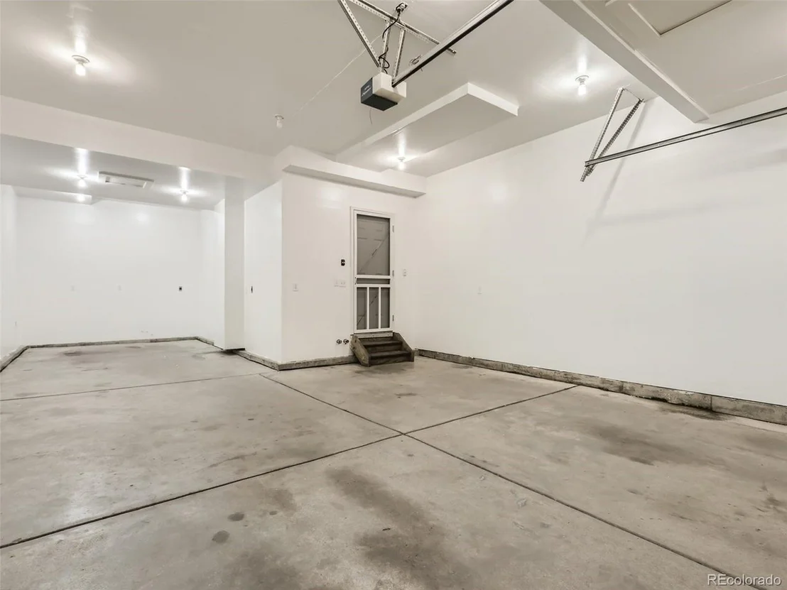 Photo of 6246 Devinney Cir