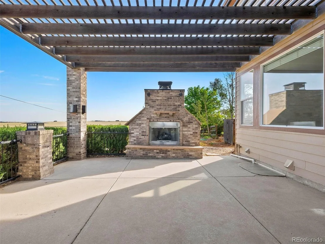 Photo of 365 Antelope Dr W