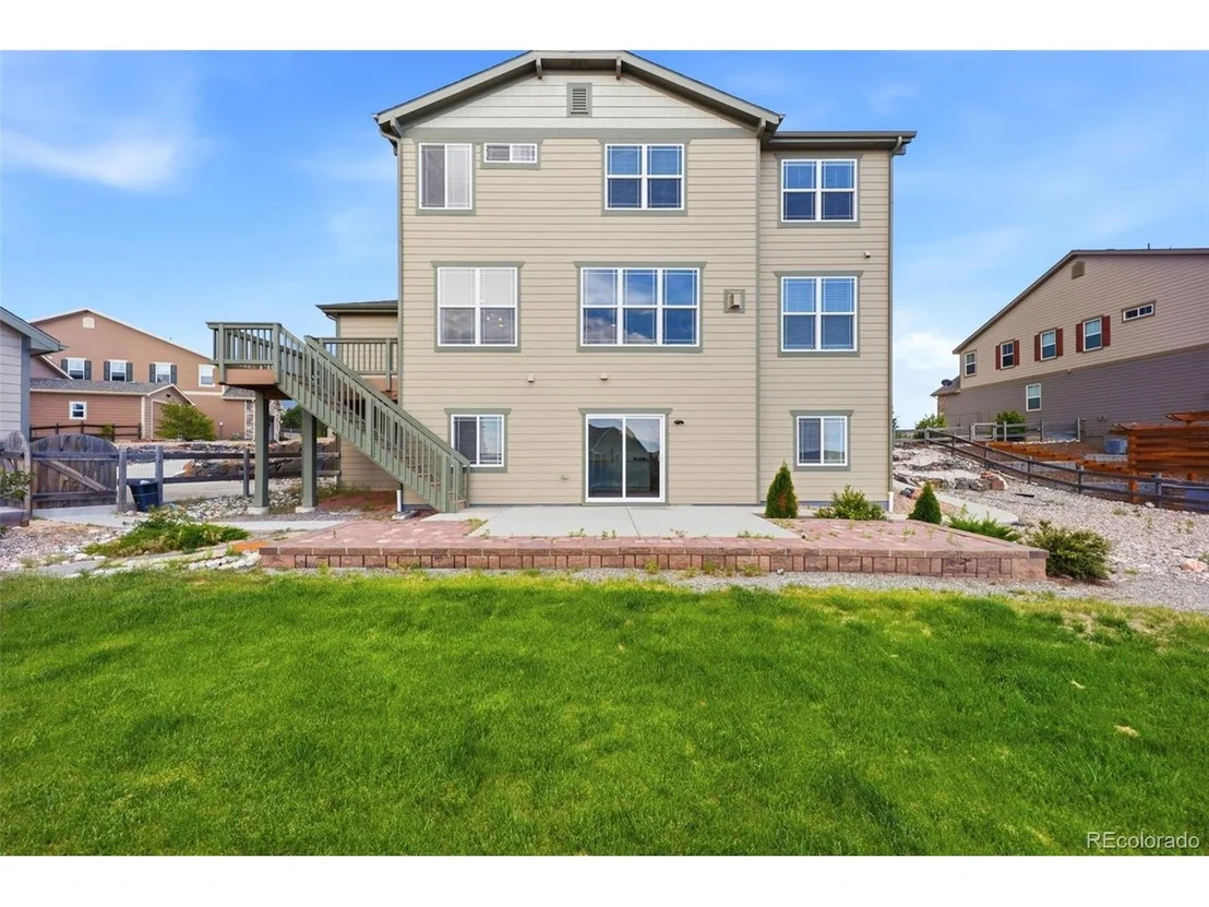 Photo of 42007 Westchester Cir