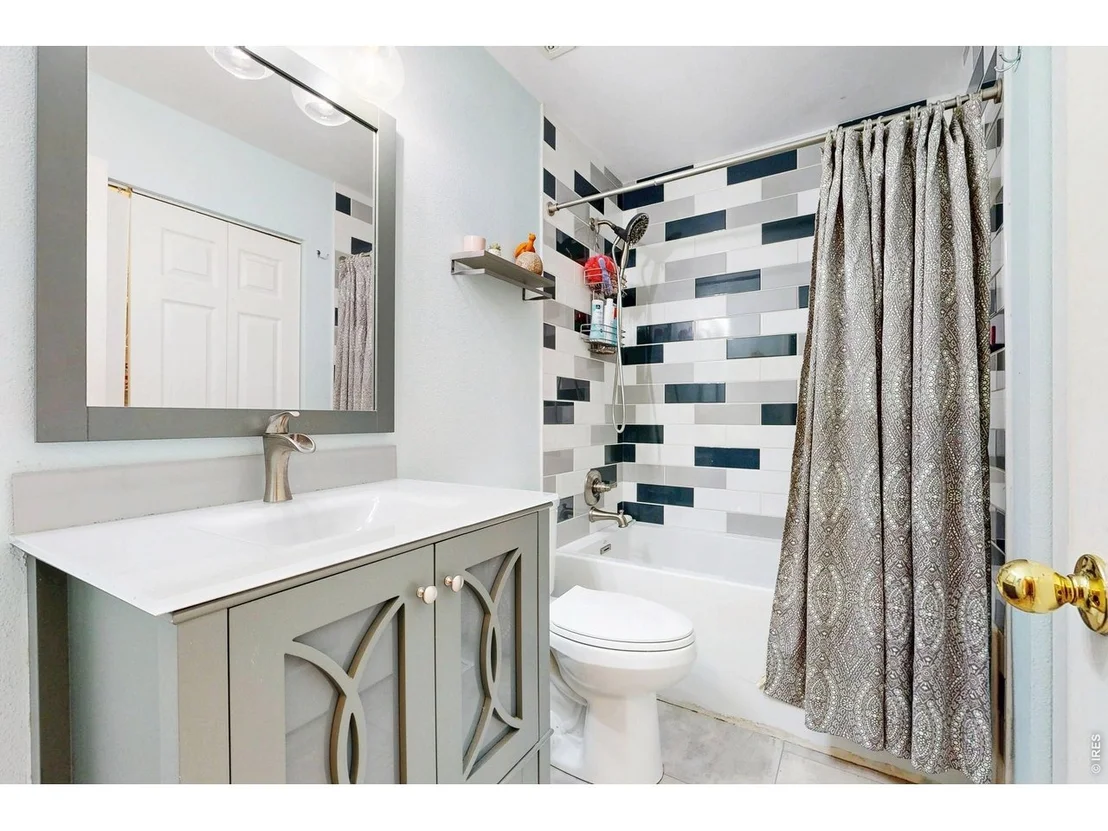 Photo of 503 Broadview Dr