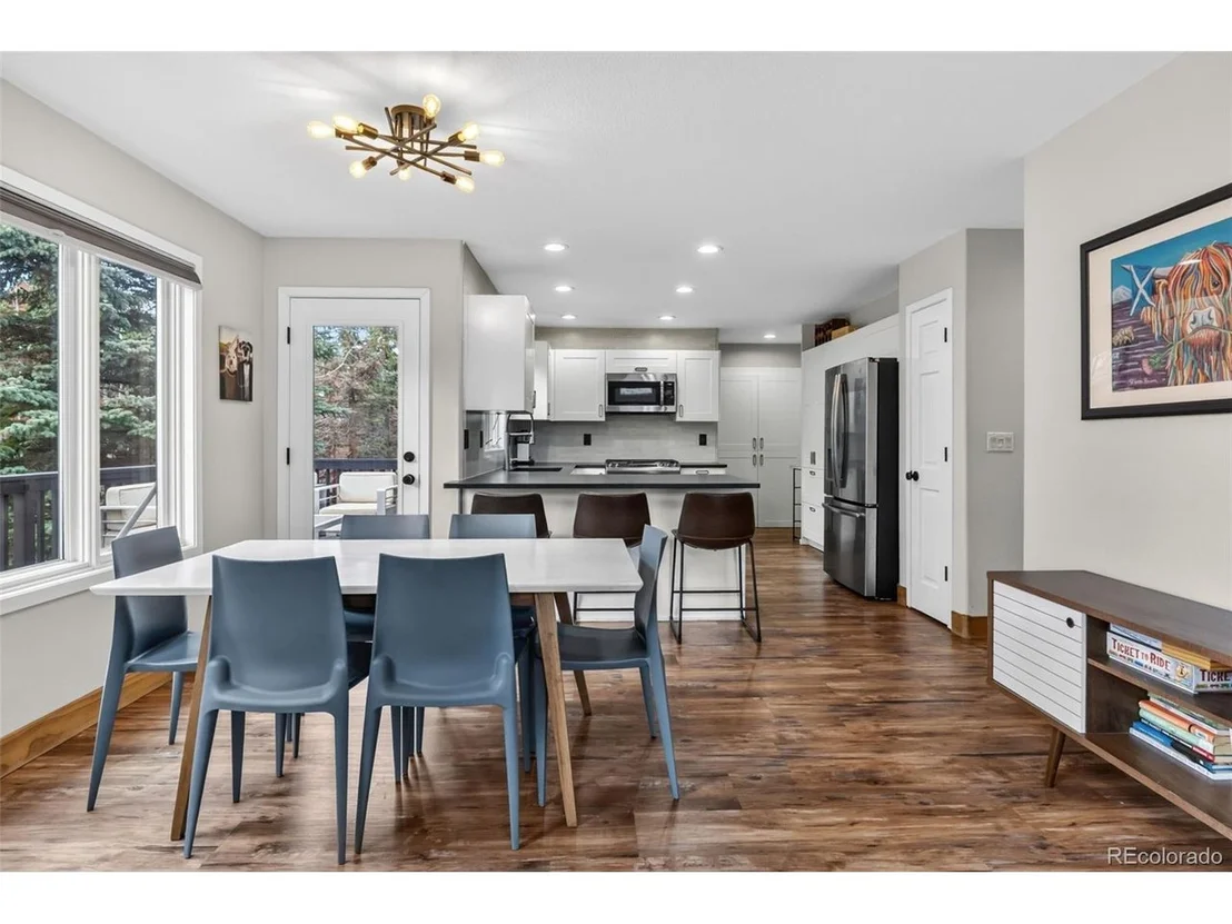 Photo of 1532 Legend Lake Cir