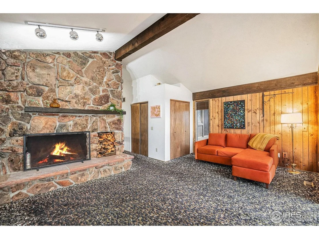 Photo of 335 Wild Horse Cir