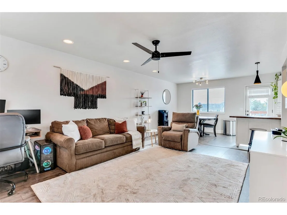 Photo of 10451 Independence Cir