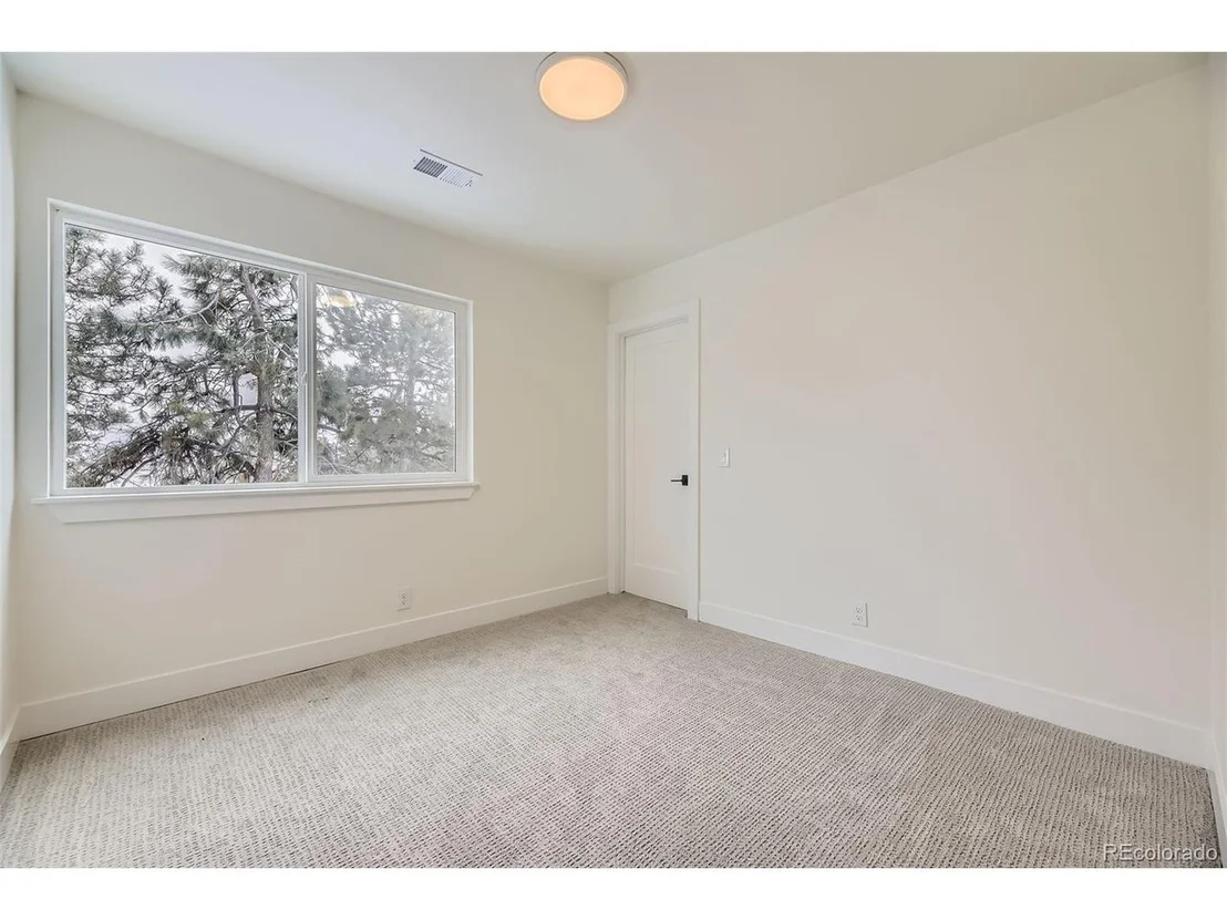 Photo of 7250 N Hyperion Way