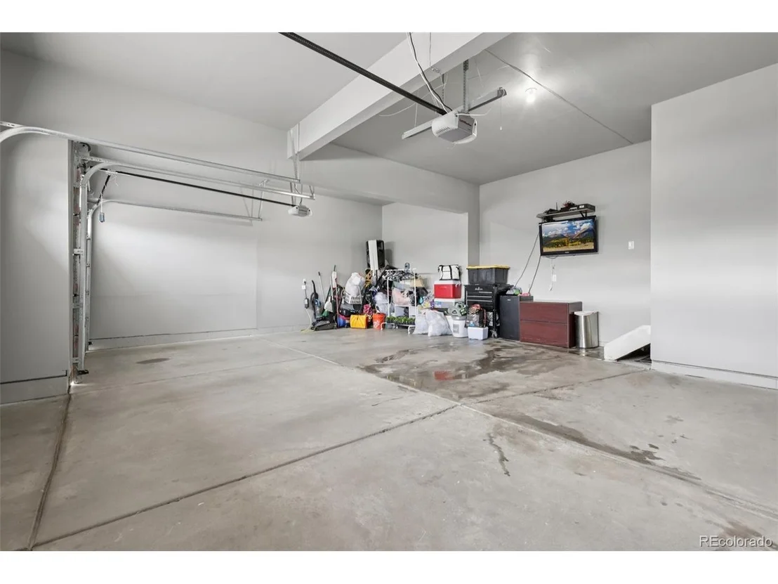 Photo of 45877 Orchid Ave