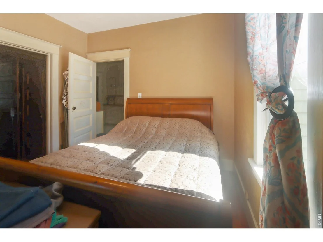 Photo of 914 N Carson St