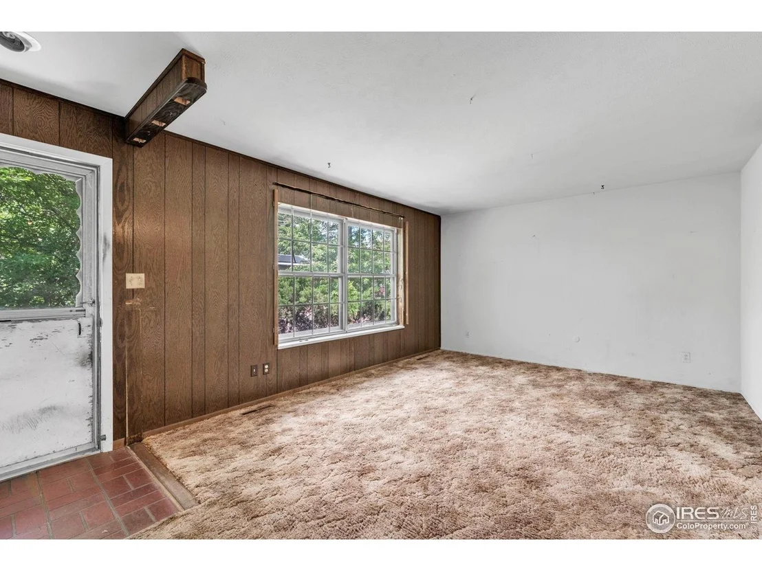 Photo of 1380 Ithaca Dr