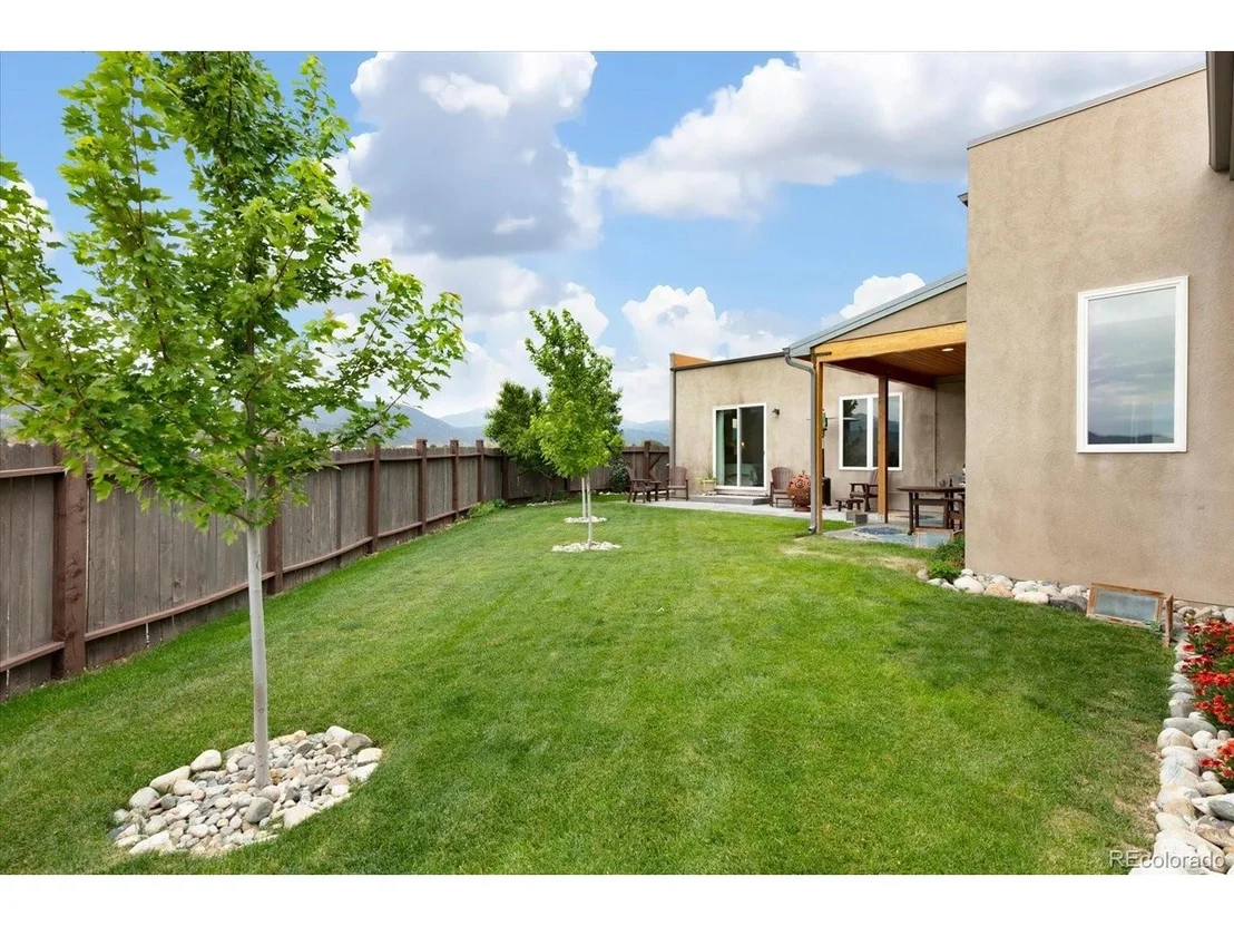Photo of 7670 Meadowlark Ln