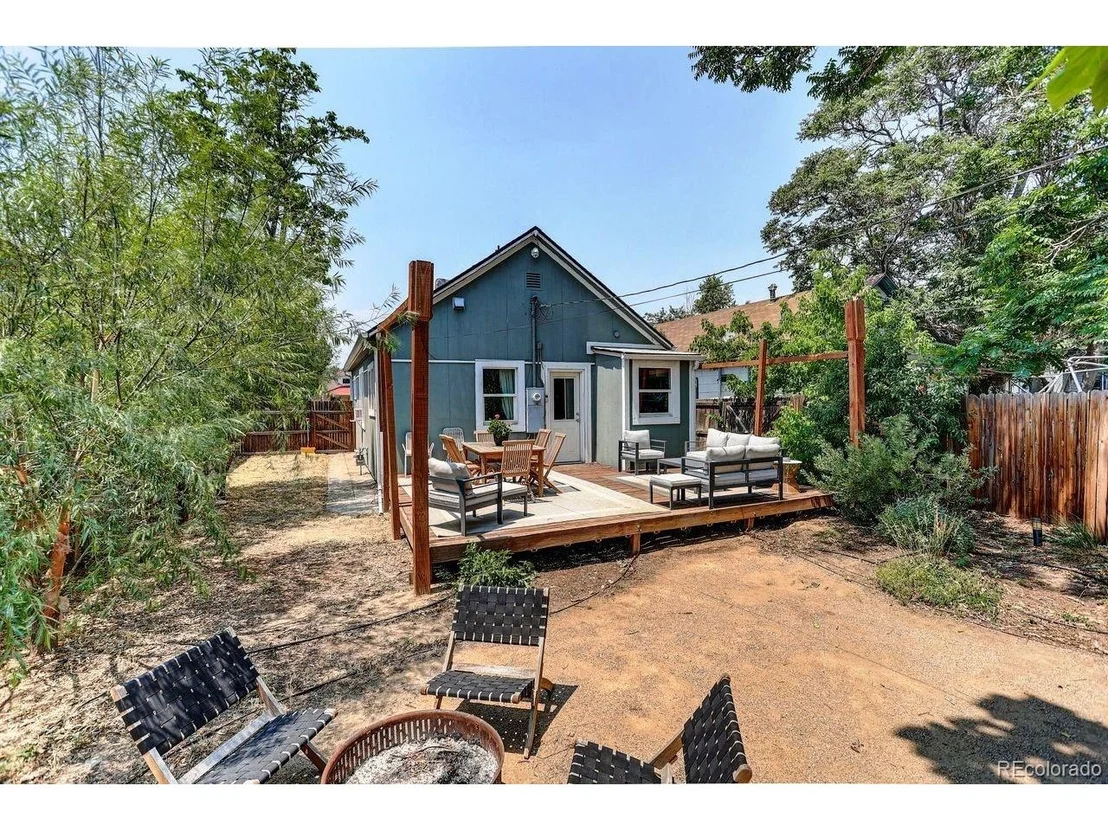 Photo of 4644 High St