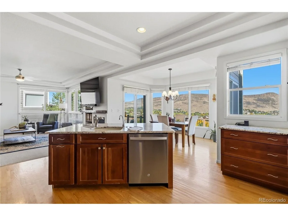 Photo of 445 Mesa View Way