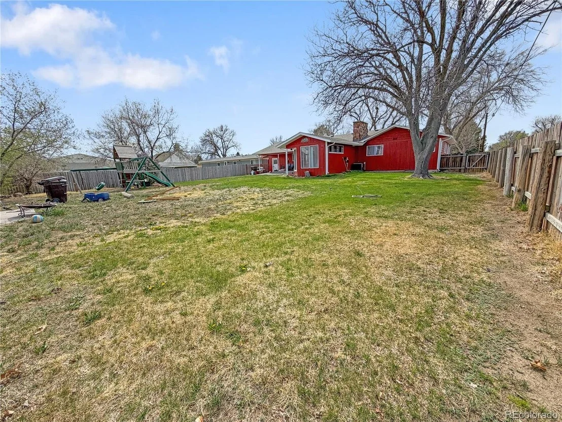 Photo of 662 Ash Ave