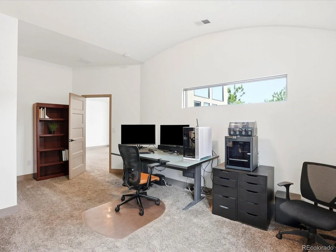 Photo of 5809 S Skyline Dr