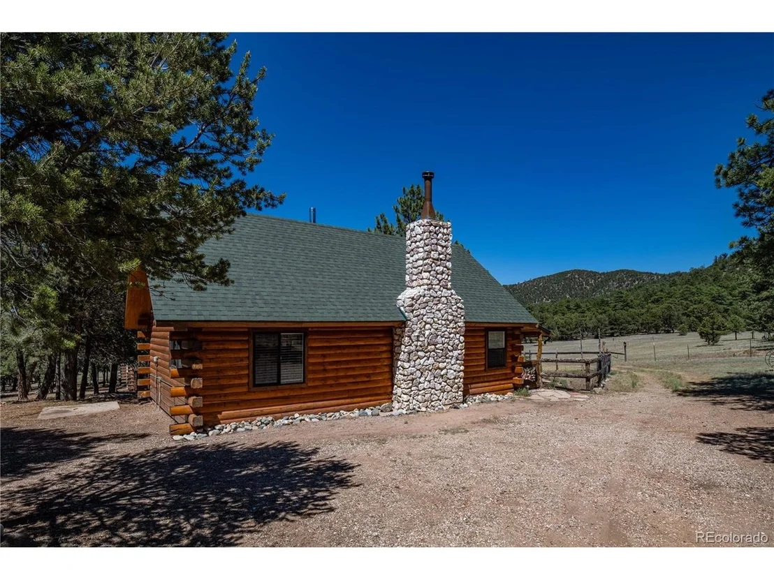 Photo of 988 15th Trl