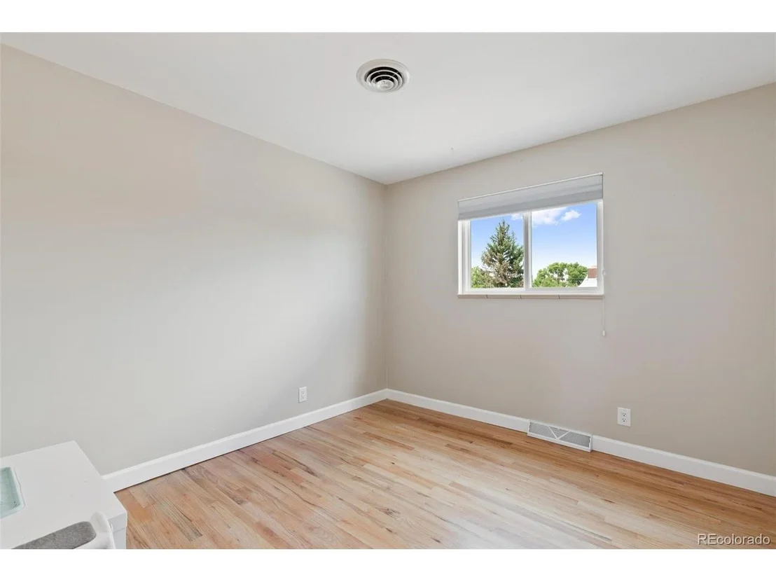 Photo of 1202 W 100th Pl