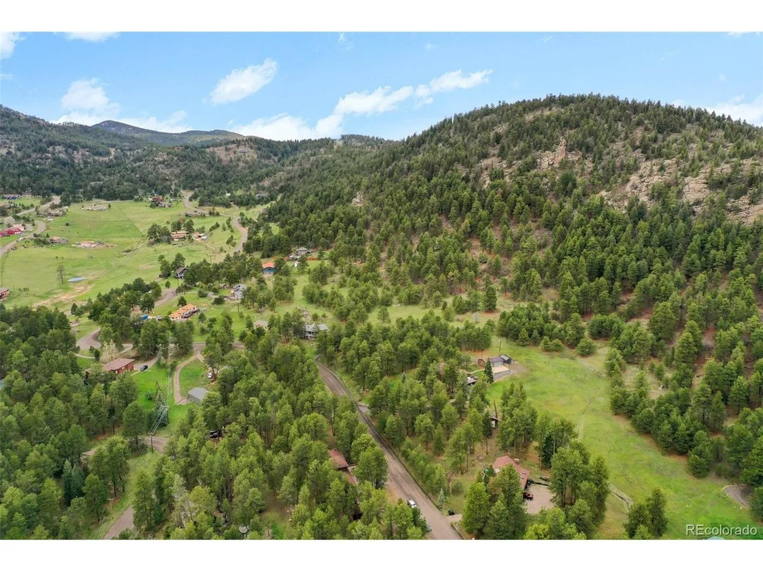 Photo of 6561 Valley Cir