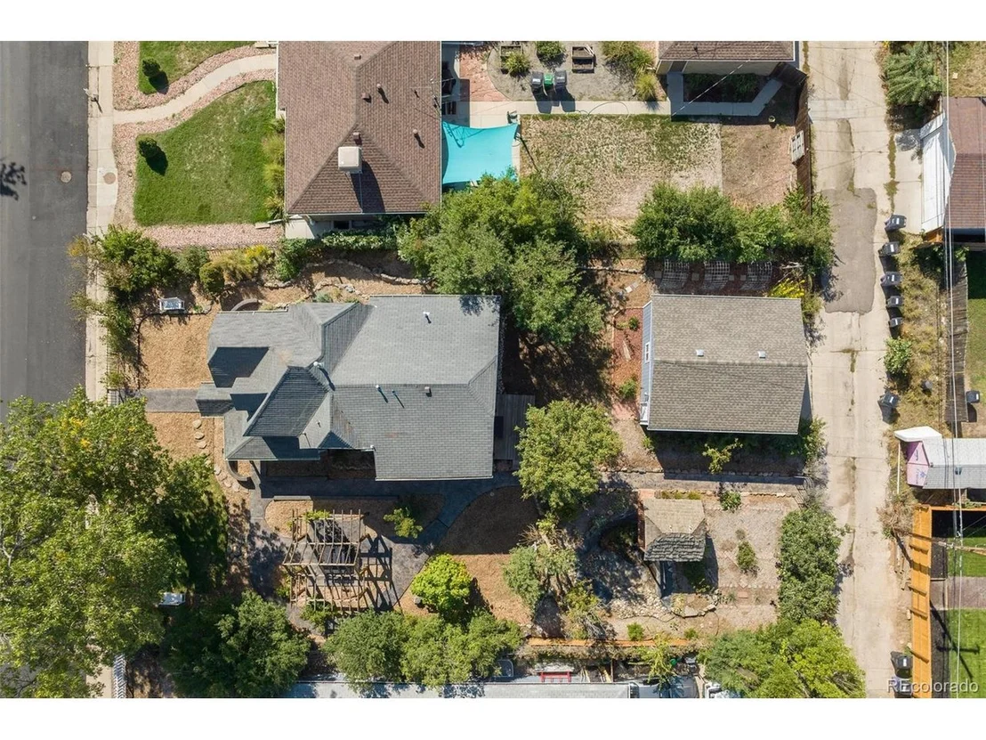 Photo of 3339 Olive St