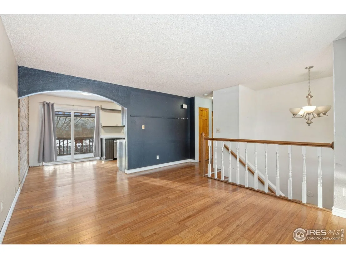 Photo of 803 Table Mountain Ct