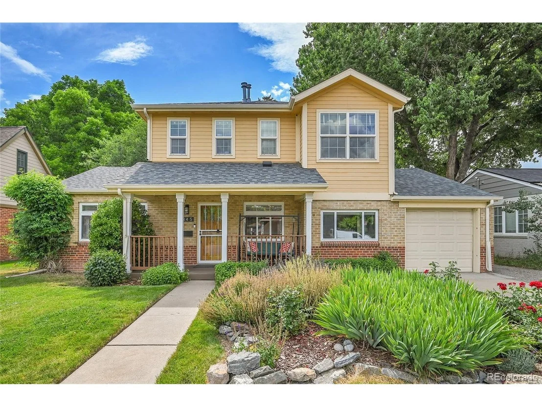 Photo of 845 Jasmine St