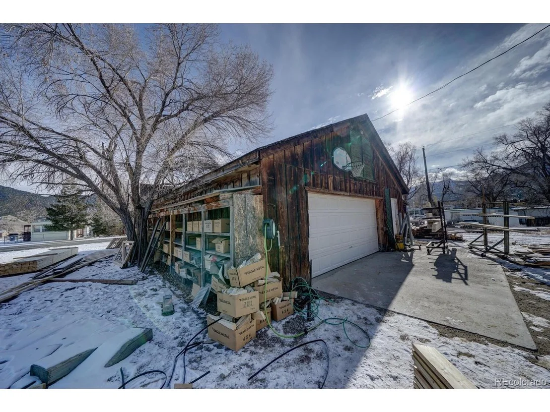 Photo of 77 Illinois Ave