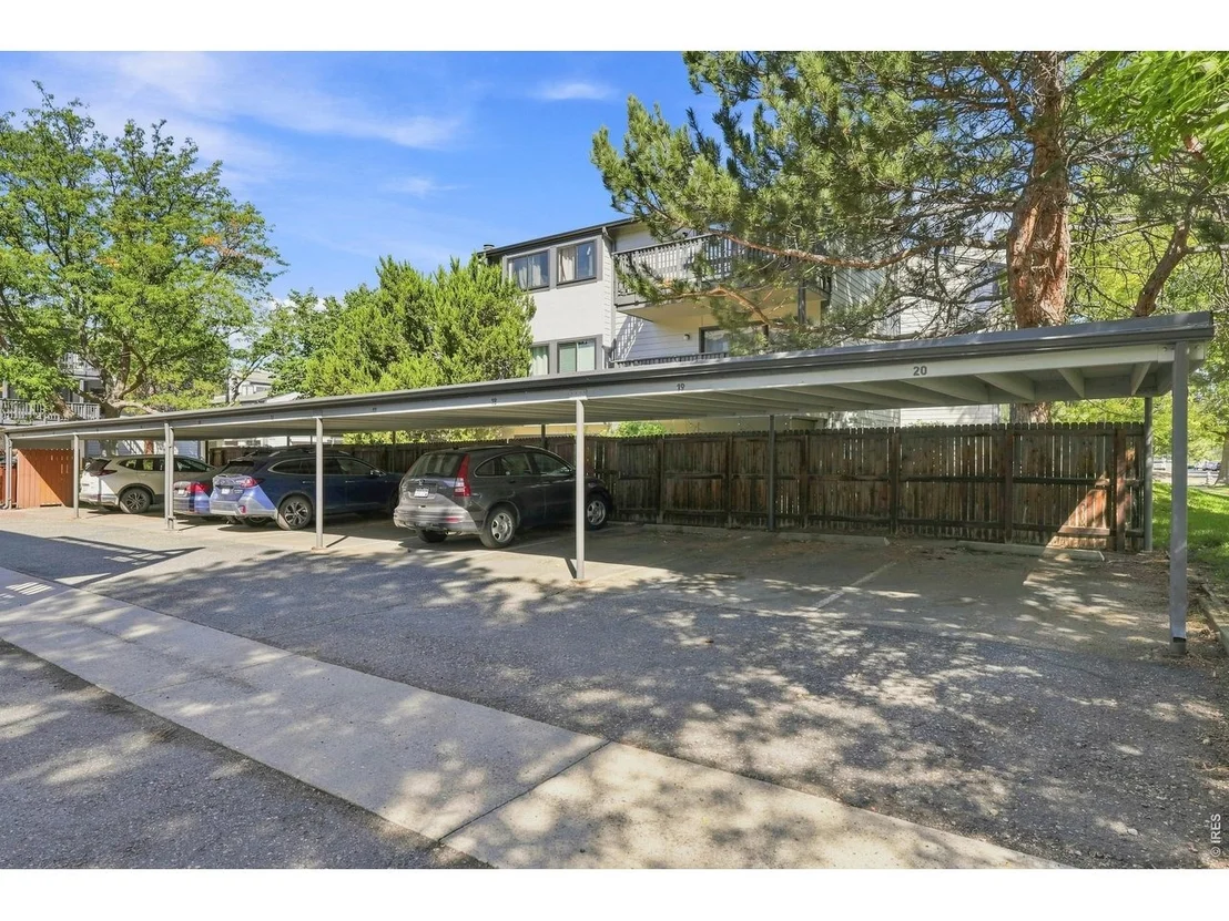 Photo of Unit 77 at 3275 34th St