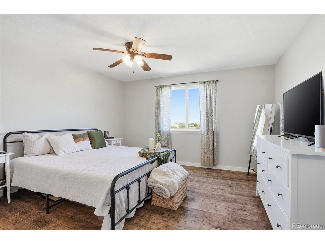 Photo of 10521 Taylor Ave