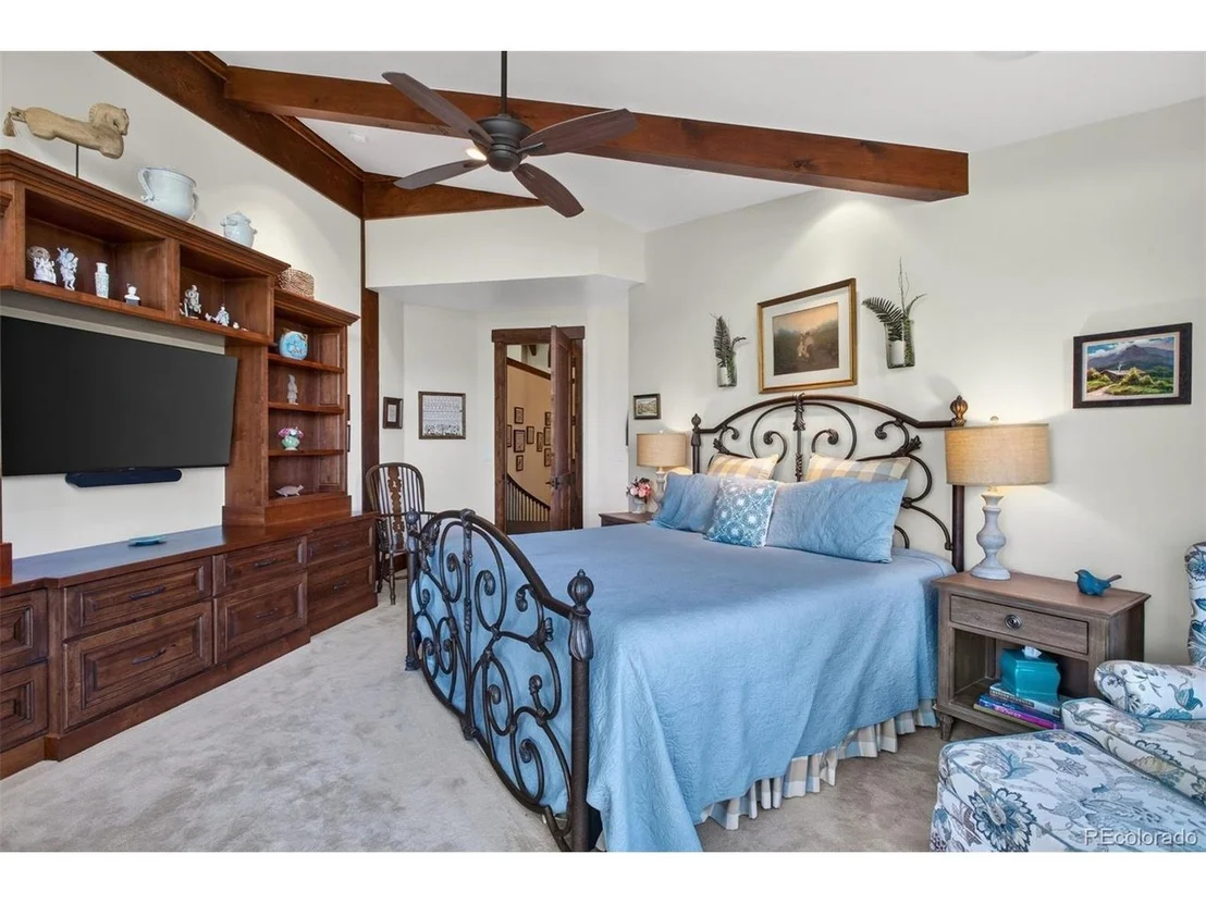 Photo of 1028 Blue Grass Trl