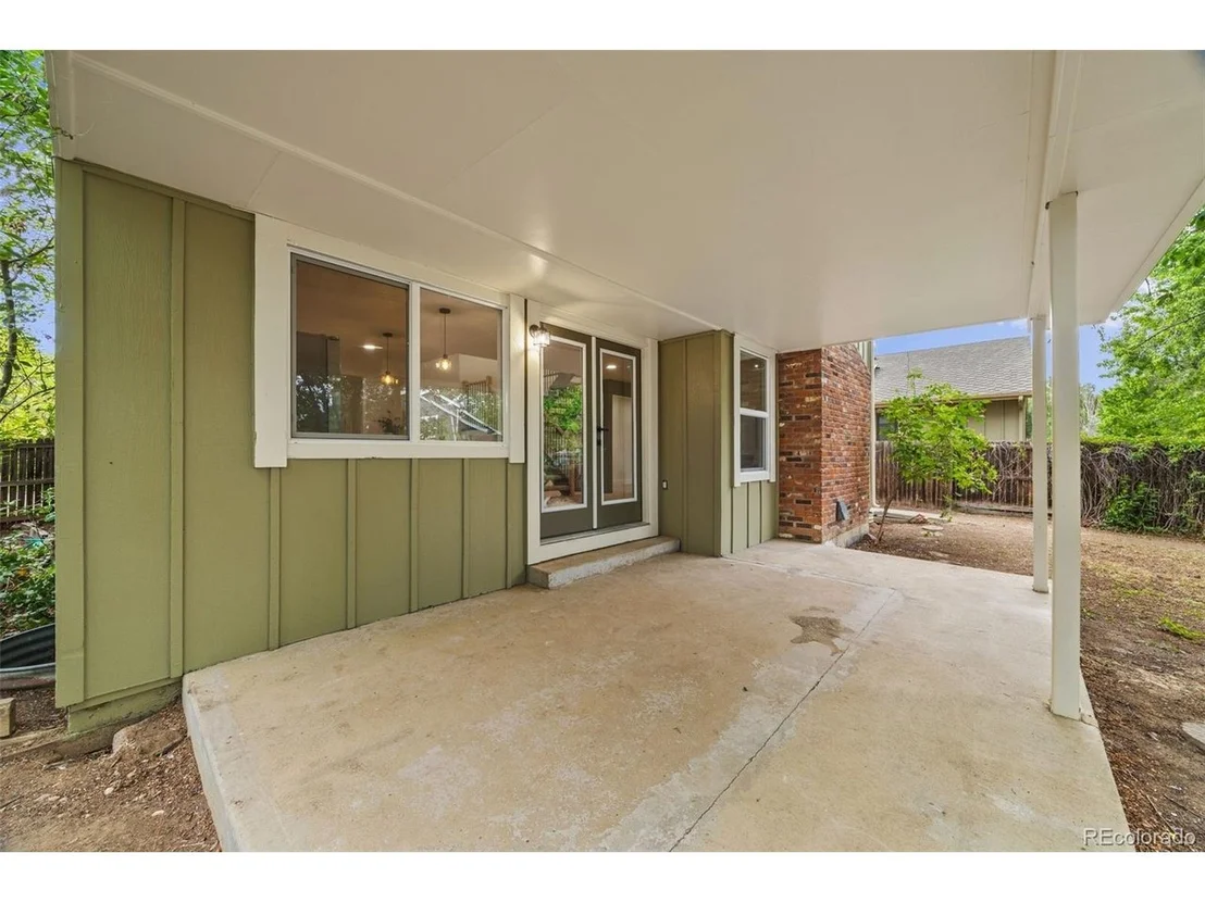 Photo of 8162 Field Cir