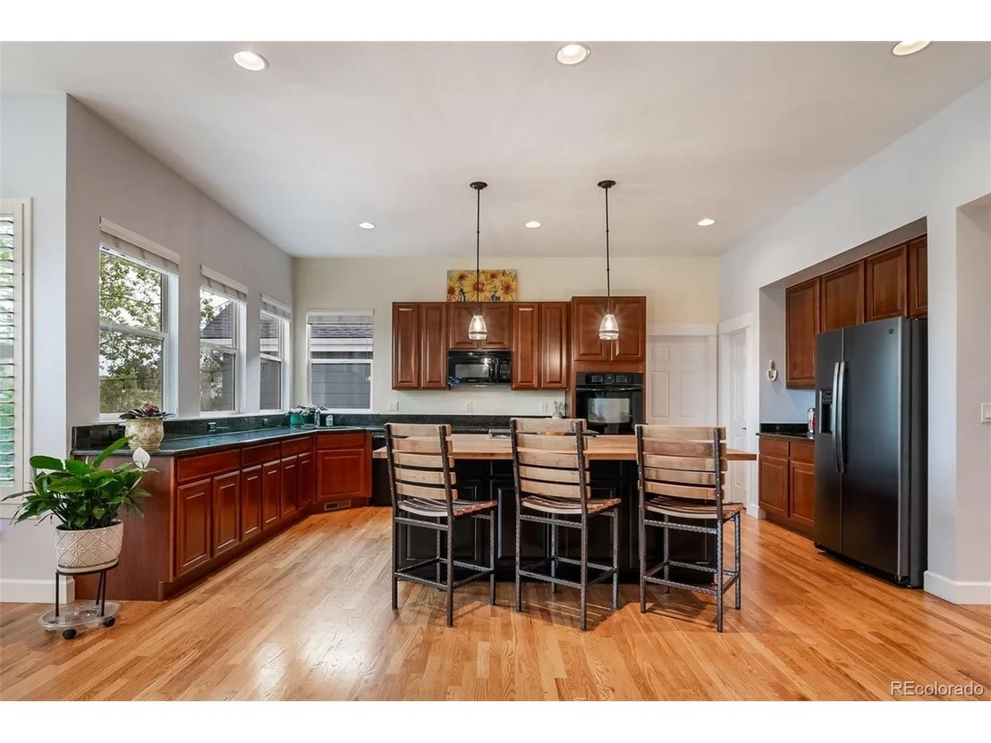 Photo of 5464 Killen Ave