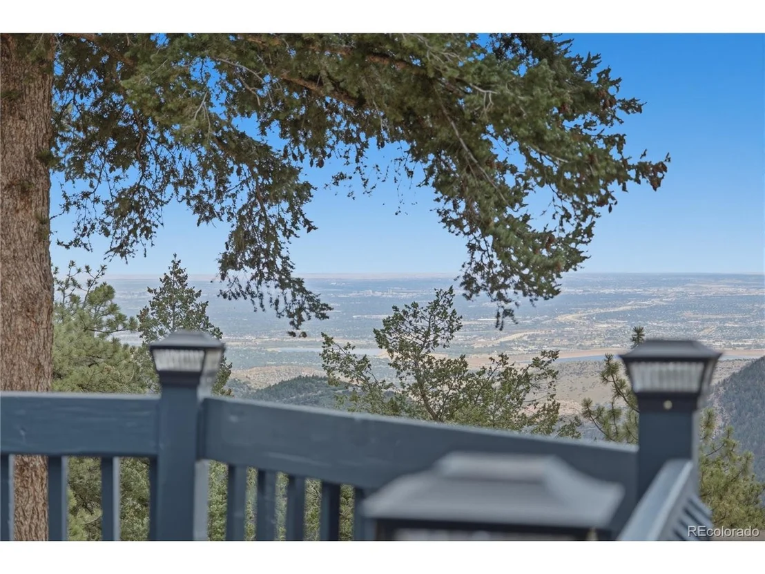 Photo of 19622 Cypress Dr