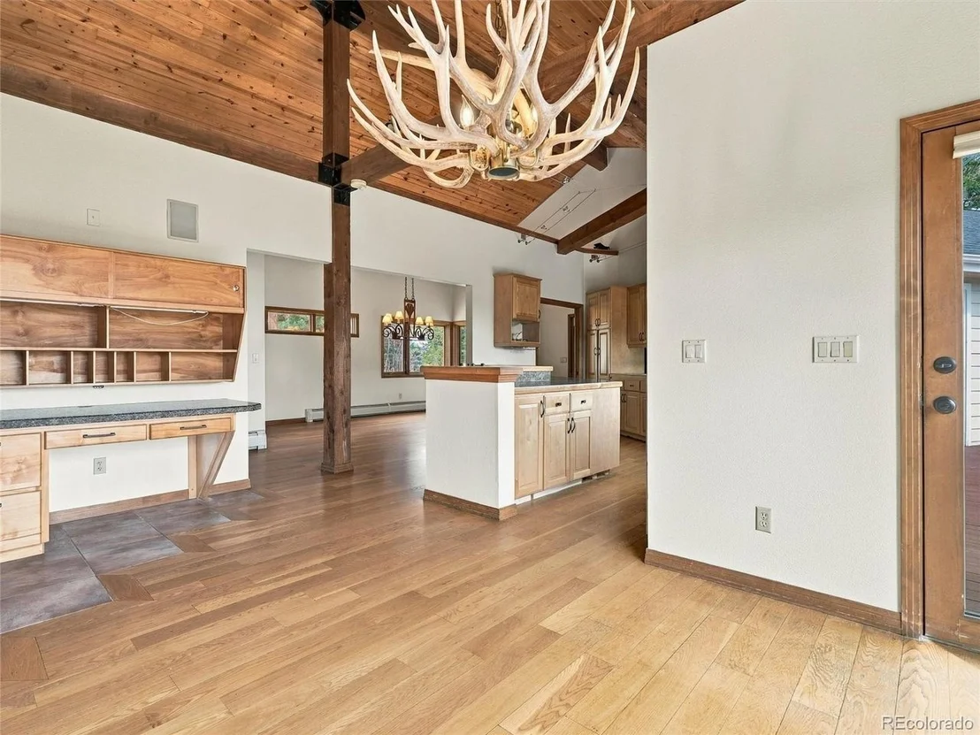 Photo of 35000 Fox Ridge Rd