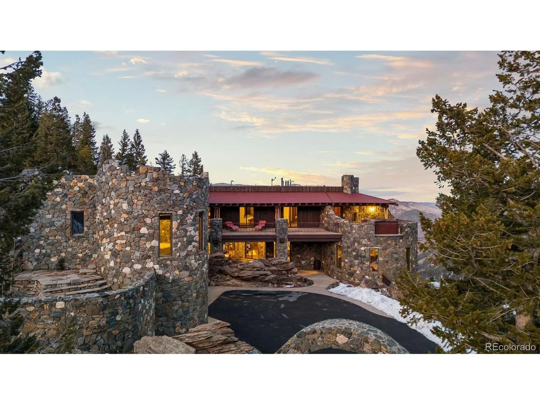 Photo of 142 Outpost Ln