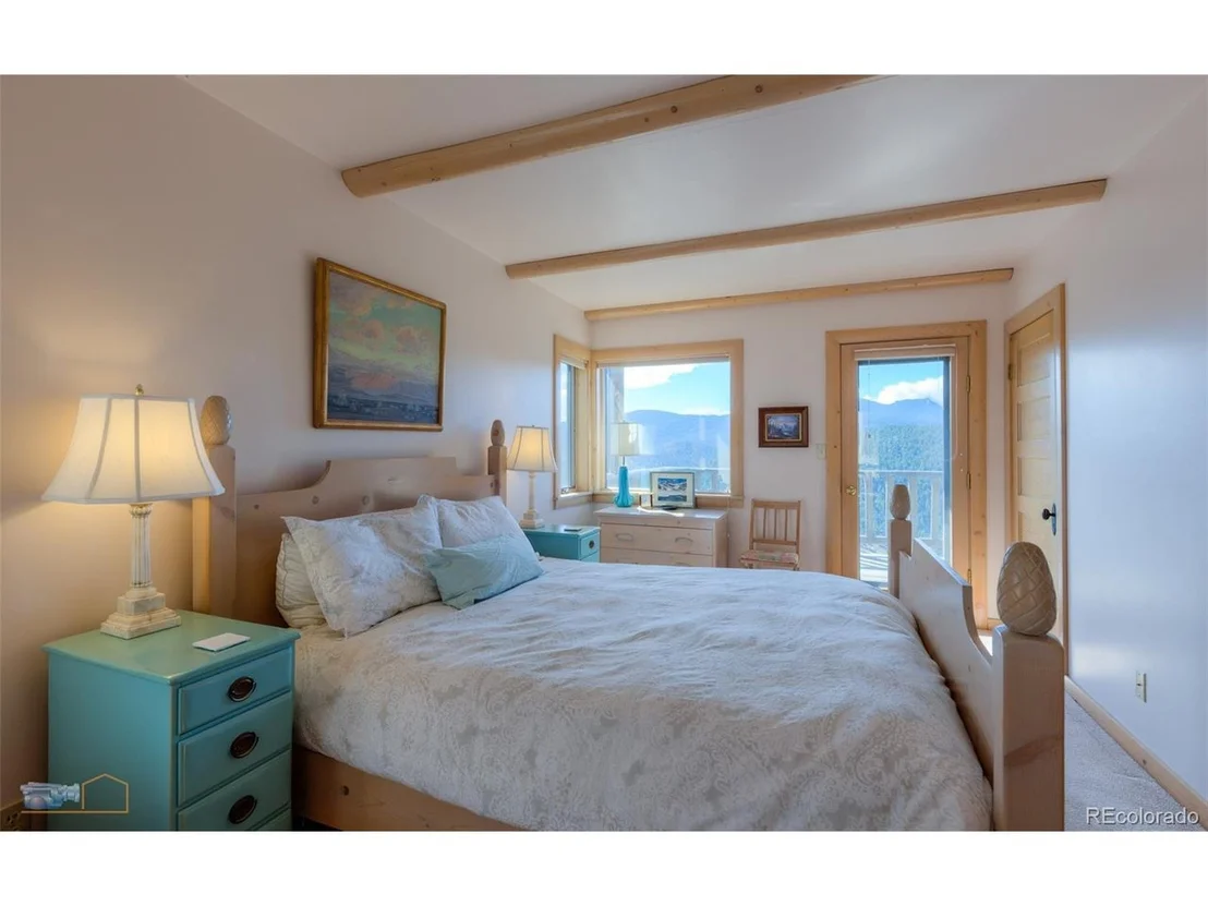 Photo of 452 Alpine Dr