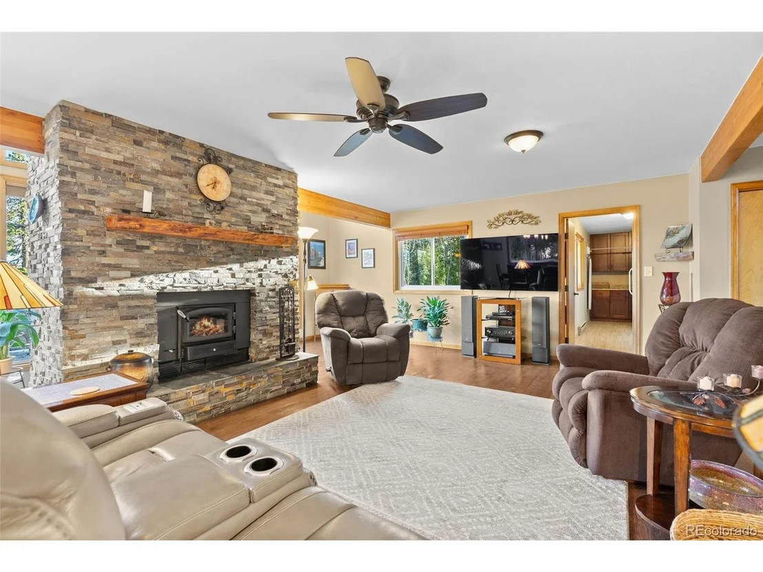Photo of 381 Highlands Dr