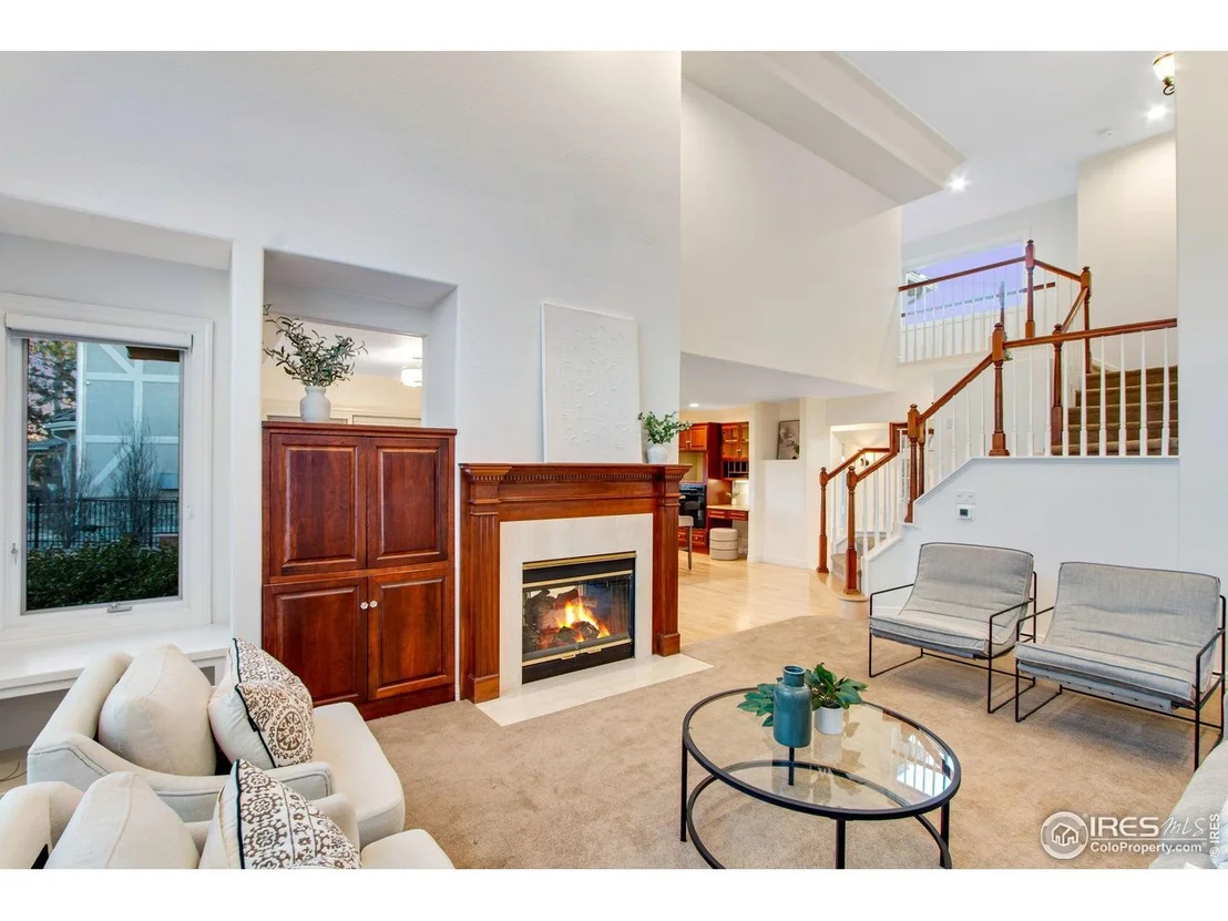 Photo of 378 High Pointe Dr