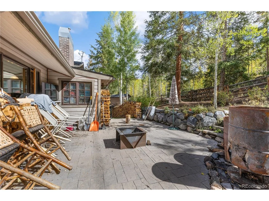 Photo of 208 Deer Path Rd