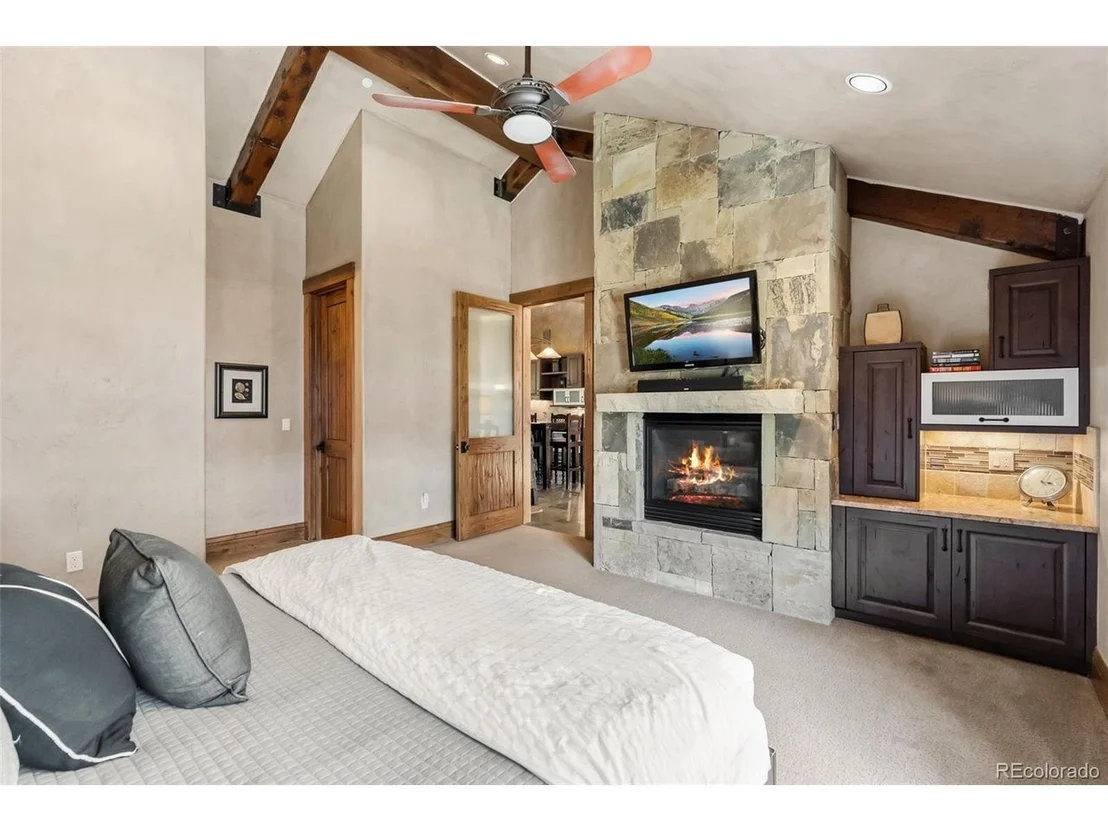 Photo of 560 Beeler Pl
