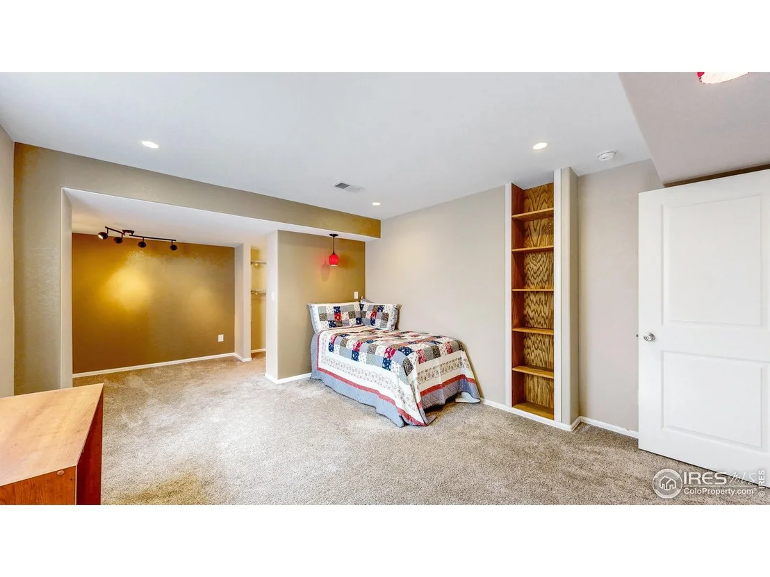 Photo of 1121 Jefferson Dr