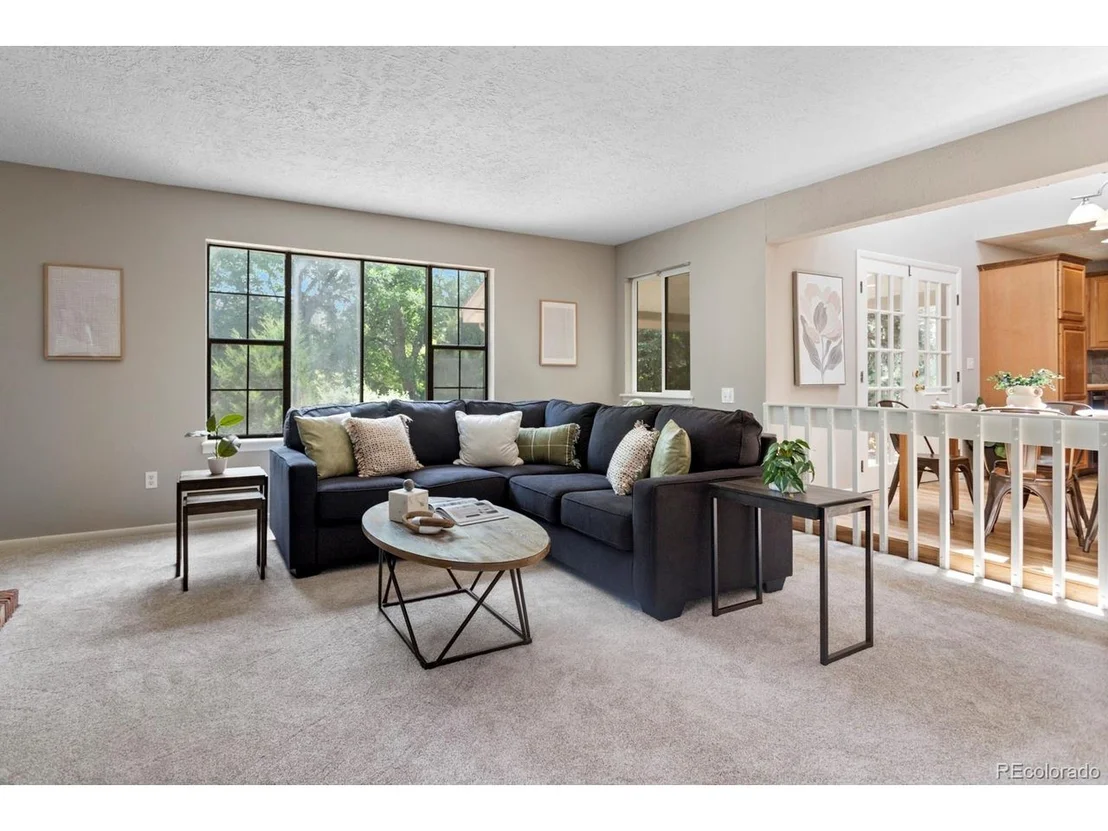 Photo of 8160 Flower Cir