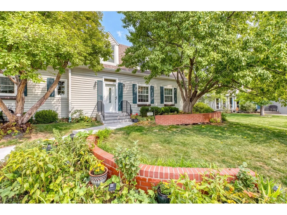 Photo of 1400 45th Ave