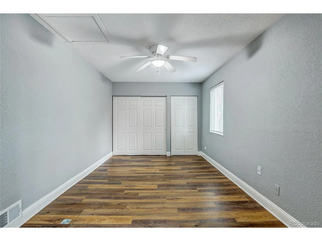 Photo of 2221 W Custer Pl