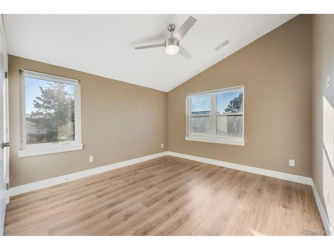 Photo of 3880 Sheridan Blvd