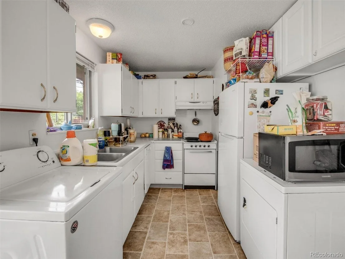 Photo of 1265 Hartford Dr