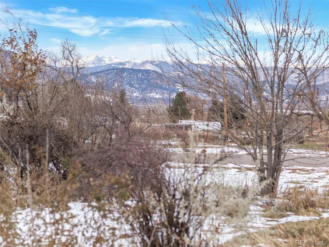 Photo of 996 Paragon Dr